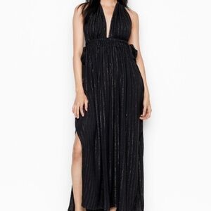 America & Beyond V- Plunge Clinched Dress Size Large